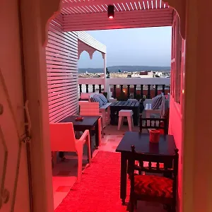 https://hotel-riad-gnaoua.essaouirahotels.net